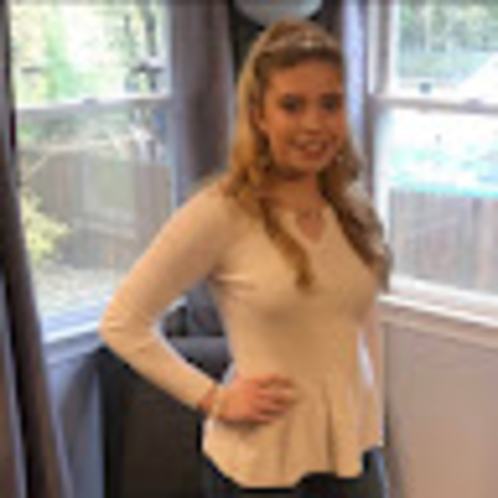Meet your Posher, Cassie